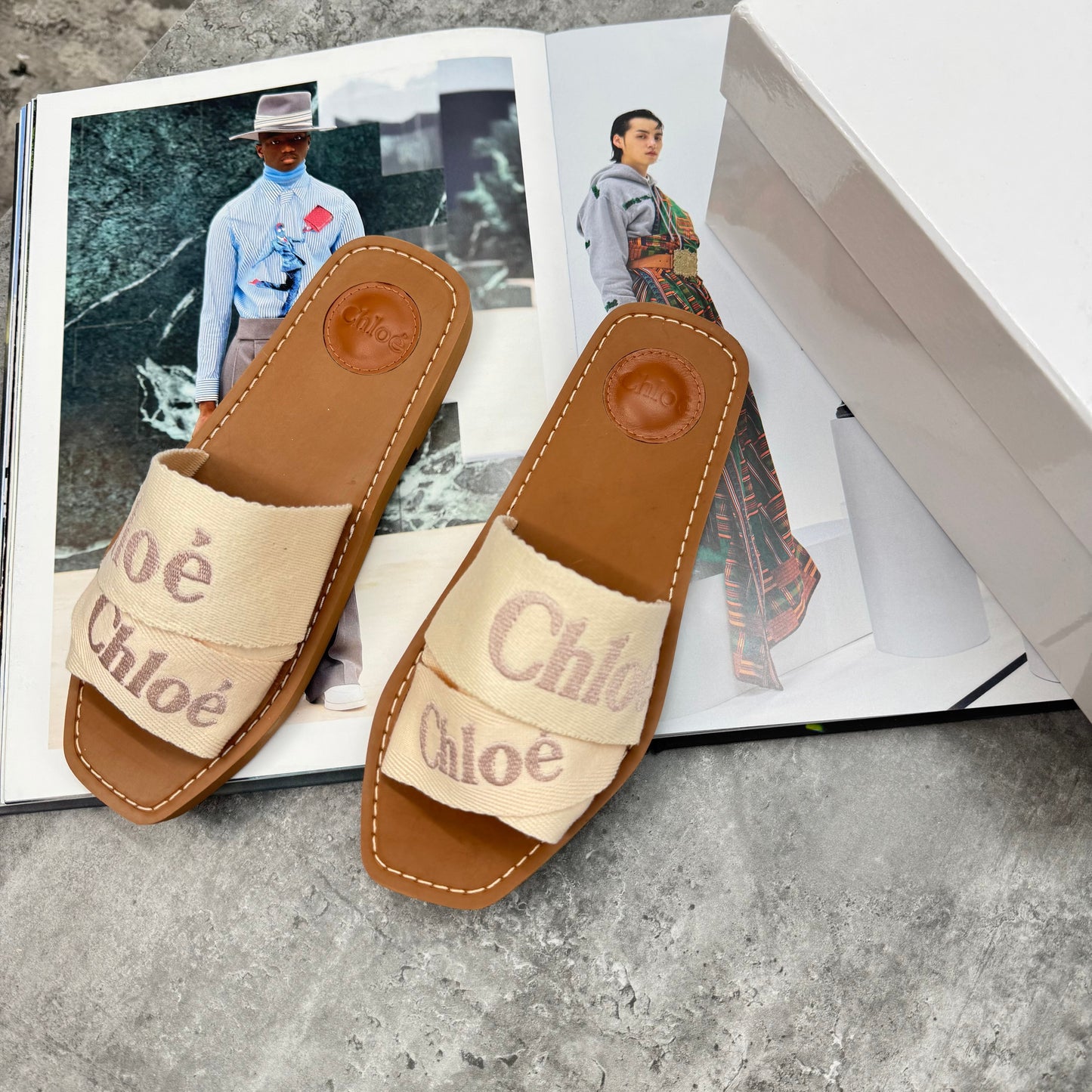 CLE - SLIDES - PINKY CREAM