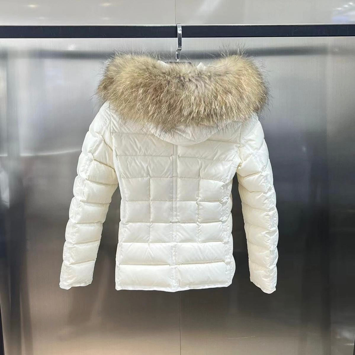 (PRE-ORDER) MNCLR - WOMENS COAT WITH FUR - WHITE