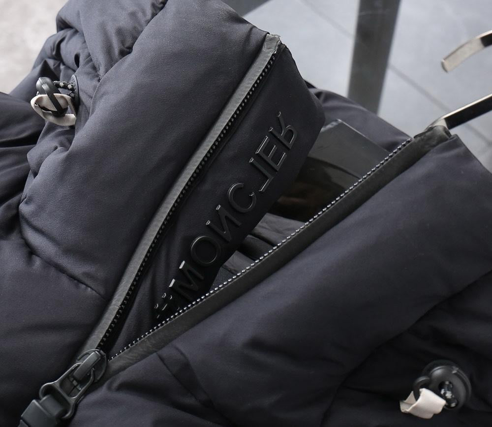 (PRE-ORDER) MNCLR - GRENOBLE COAT - BLACK
