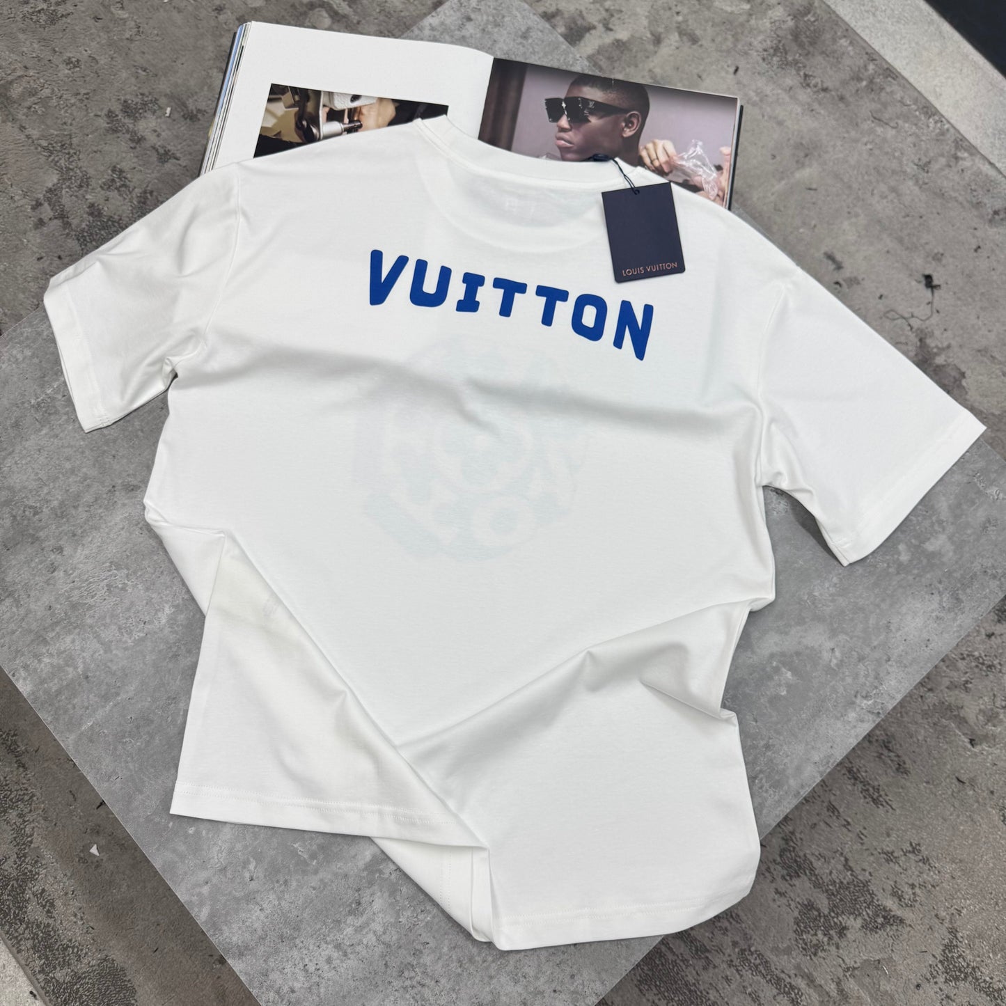 LVE - BLUE LOGO T-SHIRT - WHITE