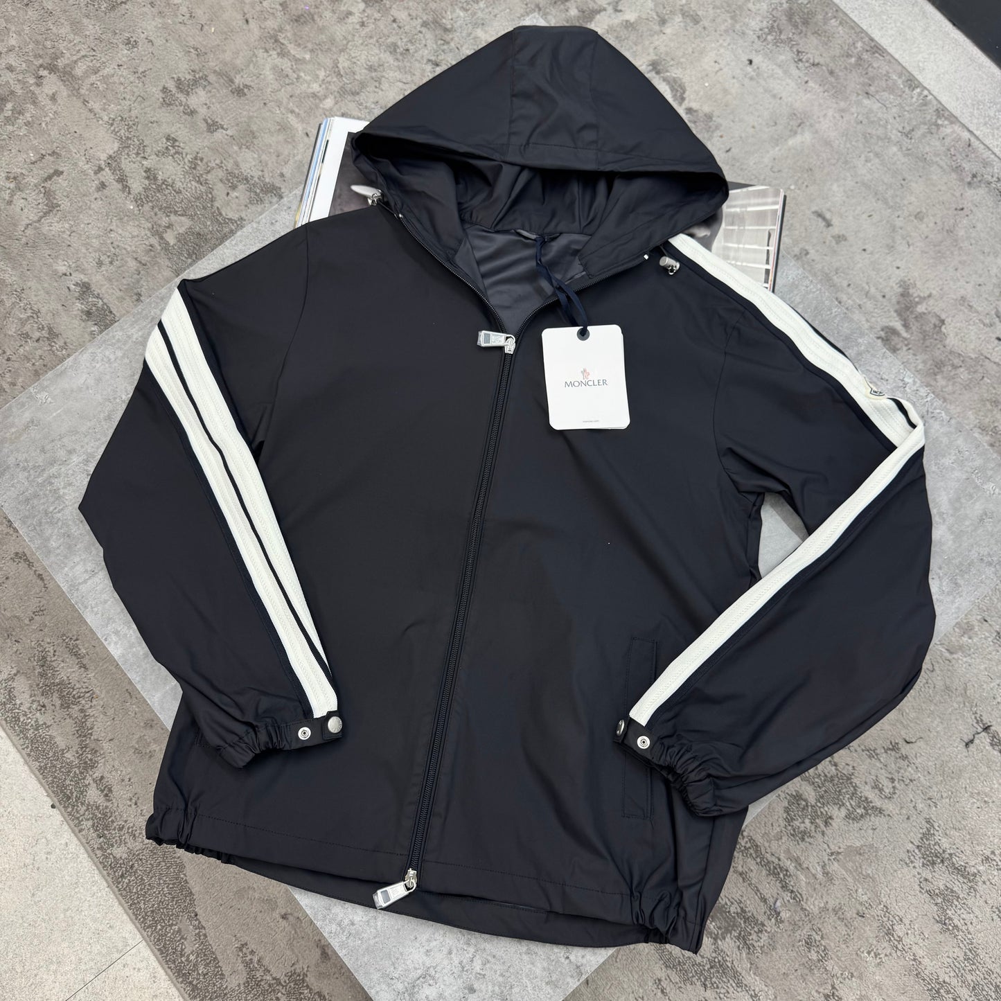 MNCLR - WINDBREAKER - BLACK
