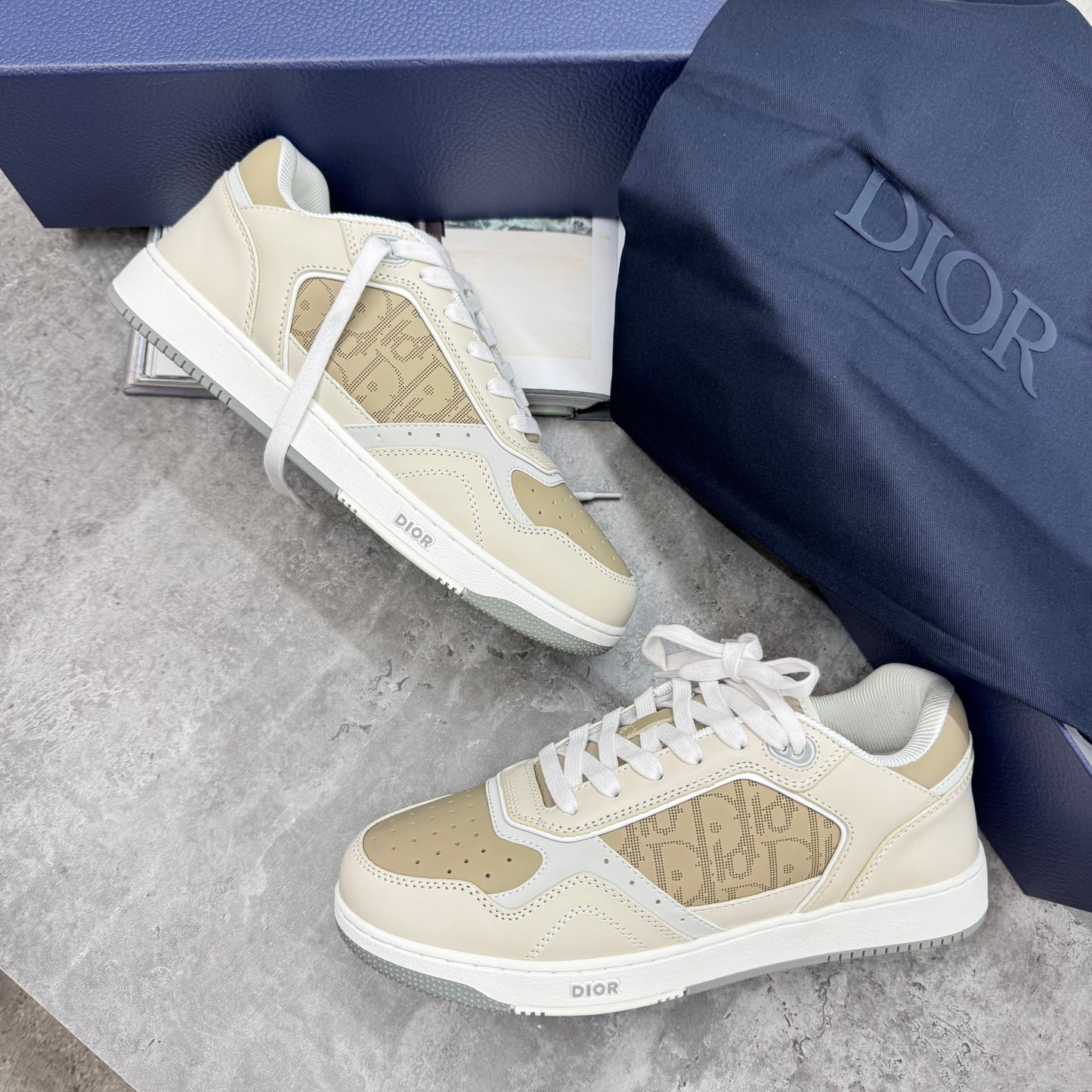 B27 - TRAINER - BEIGE