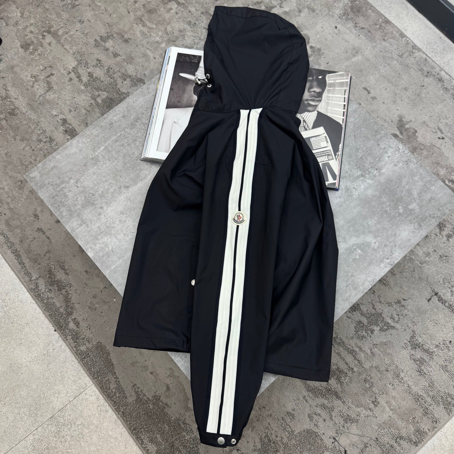 MNCLR - WINDBREAKER - BLACK