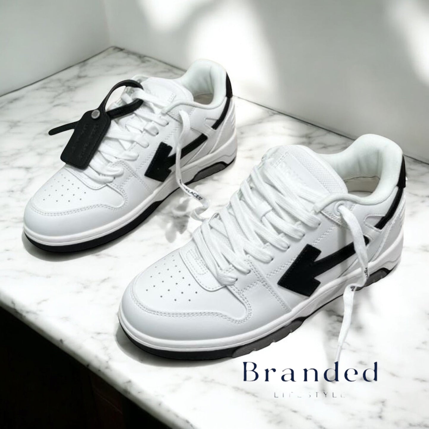 (PRE-ORDER) OW - WOMENS OUT OF OFFICE TRAINER