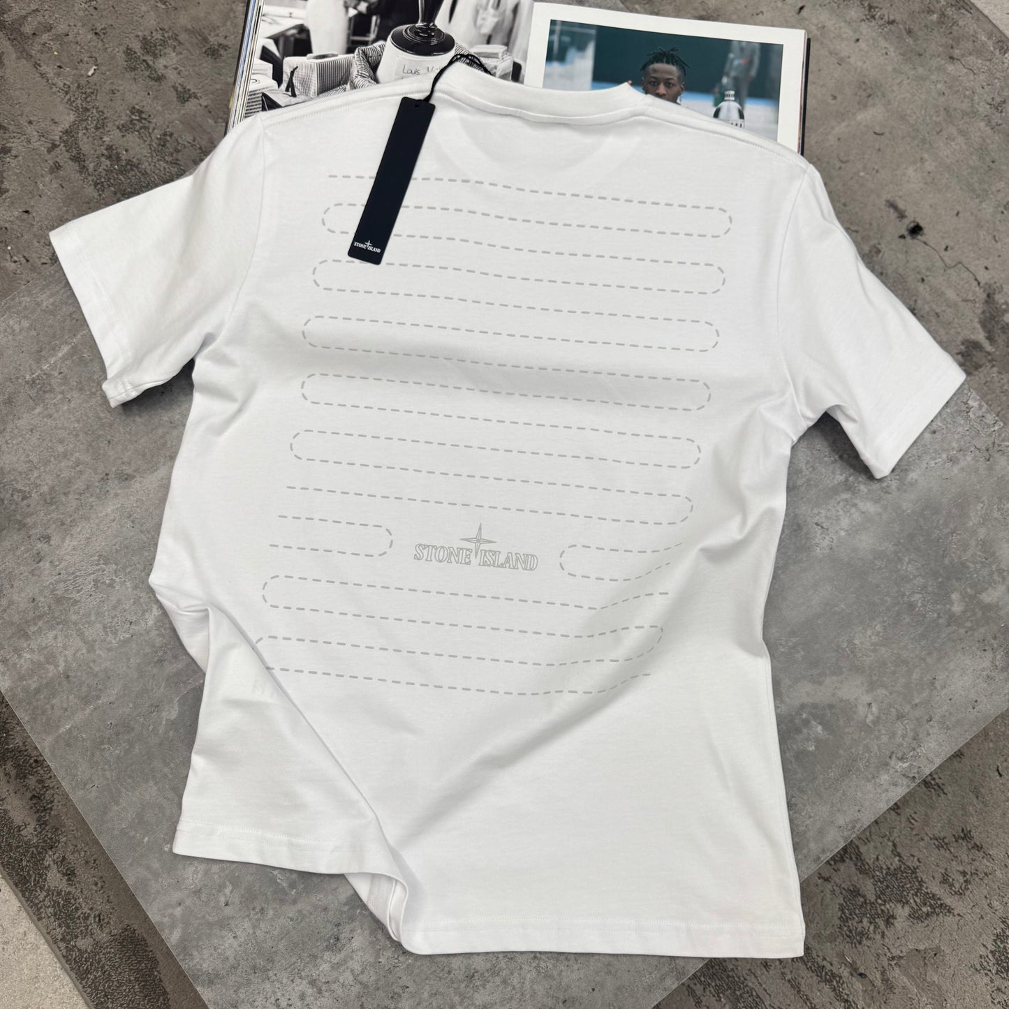 SI - CENTRE LOGO T-SHIRT - WHITE