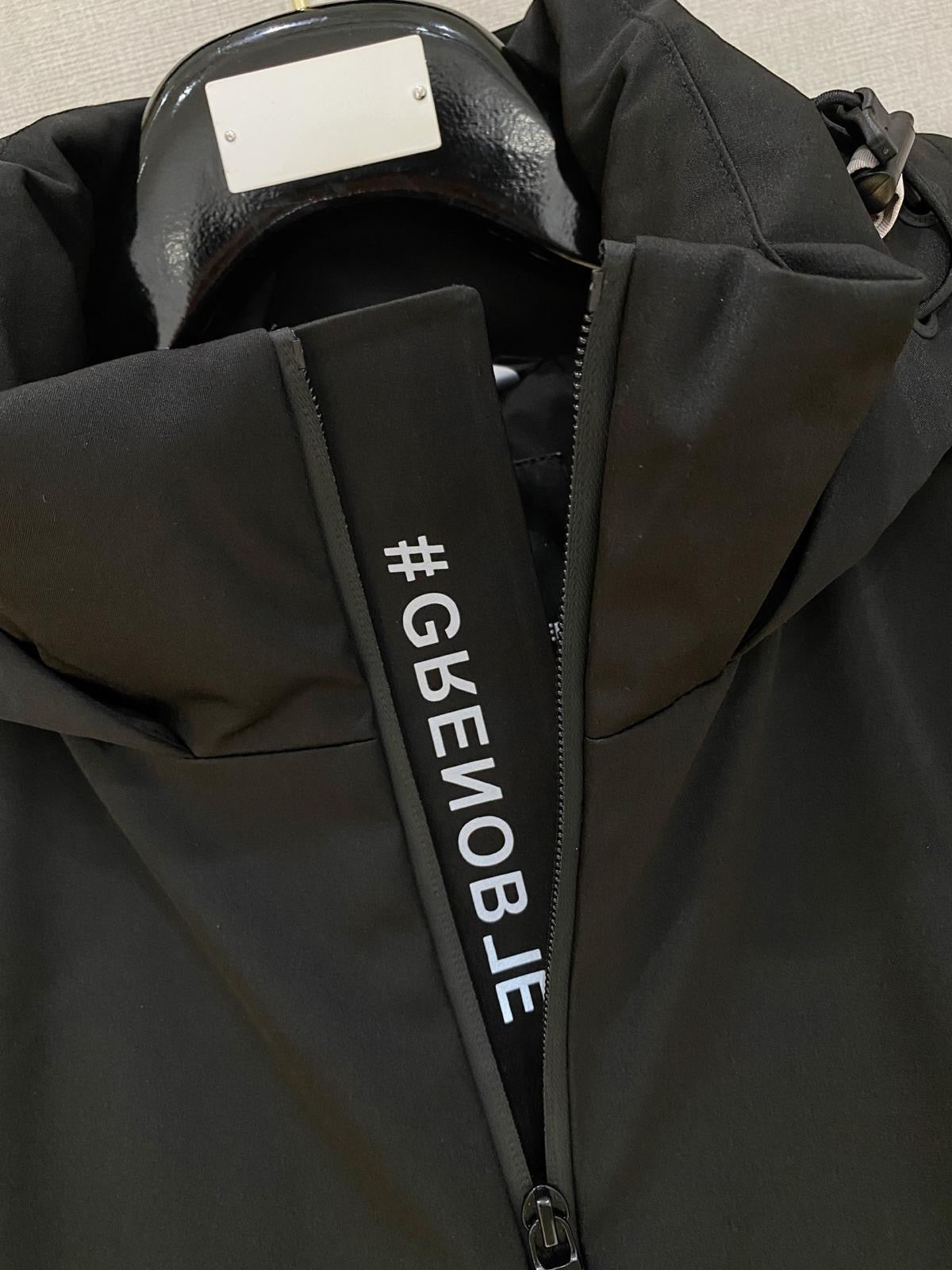 (PRE-ORDER) MNCLR - GRENOBLE ARM POCKET COAT - BLACK