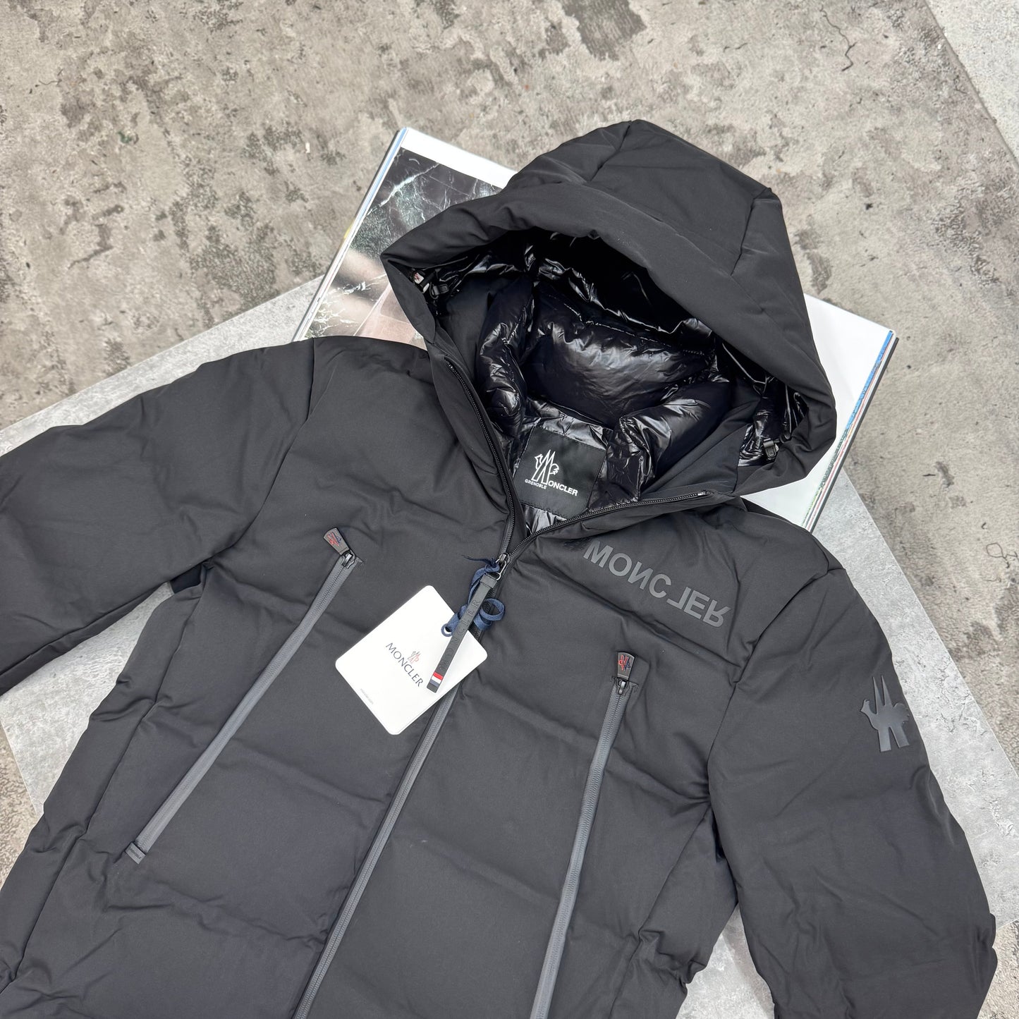 (PRE-ORDER) MNCLR - GRENOBLE COAT - BLACK