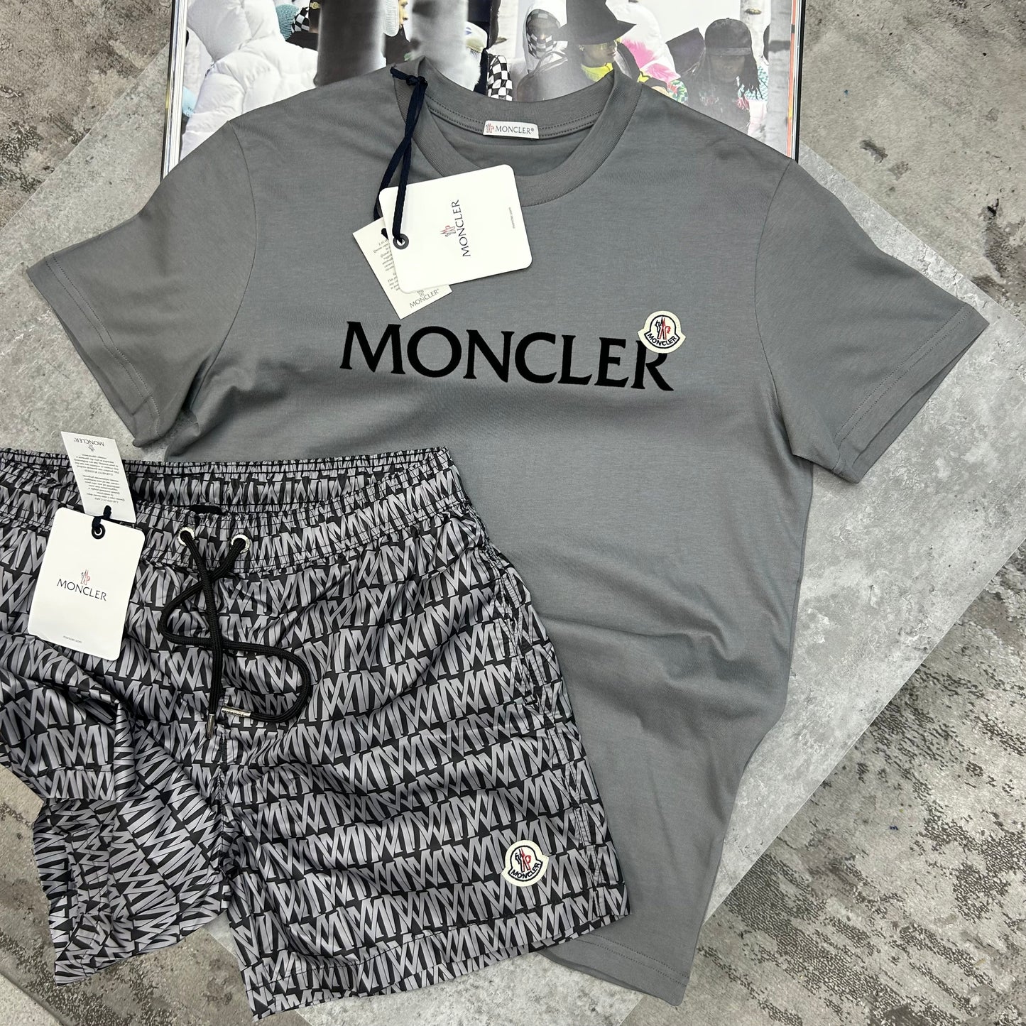 MNCLR - T-SHIRT - CHARCOAL