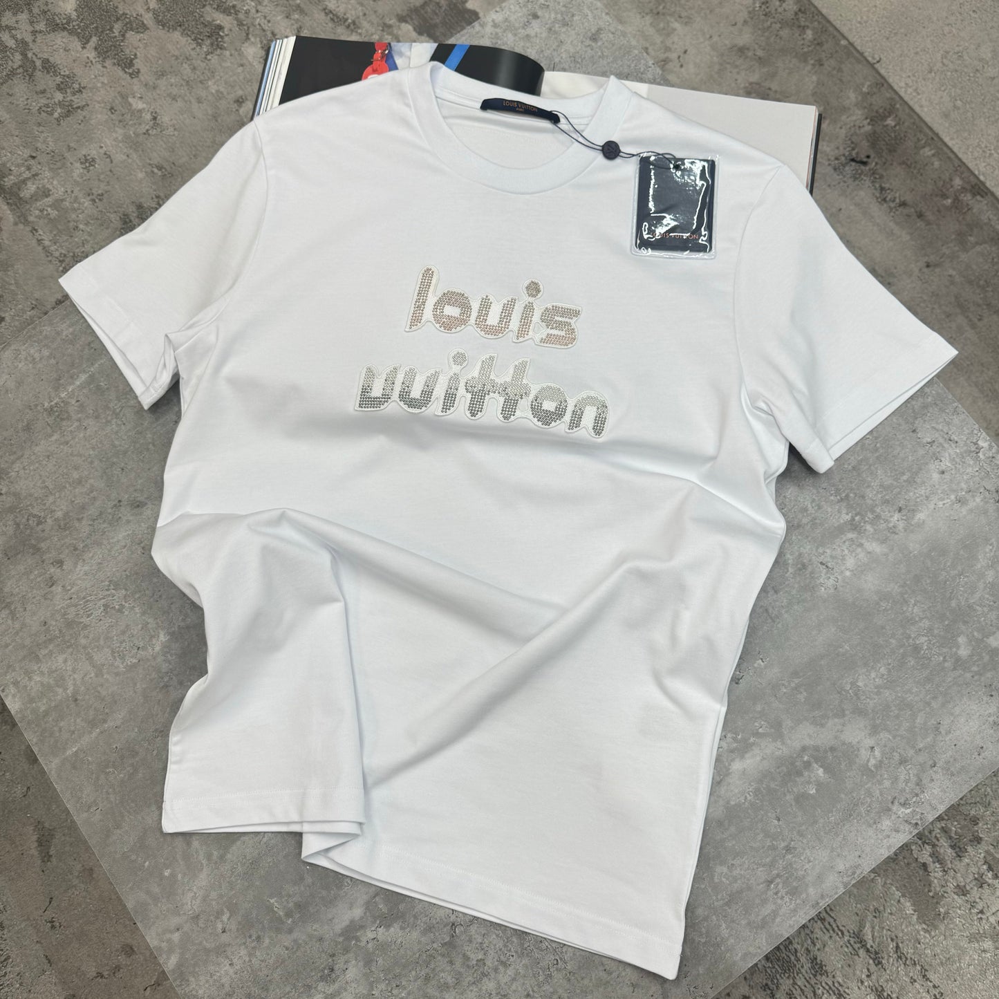LVE - T-SHIRT - WHITE