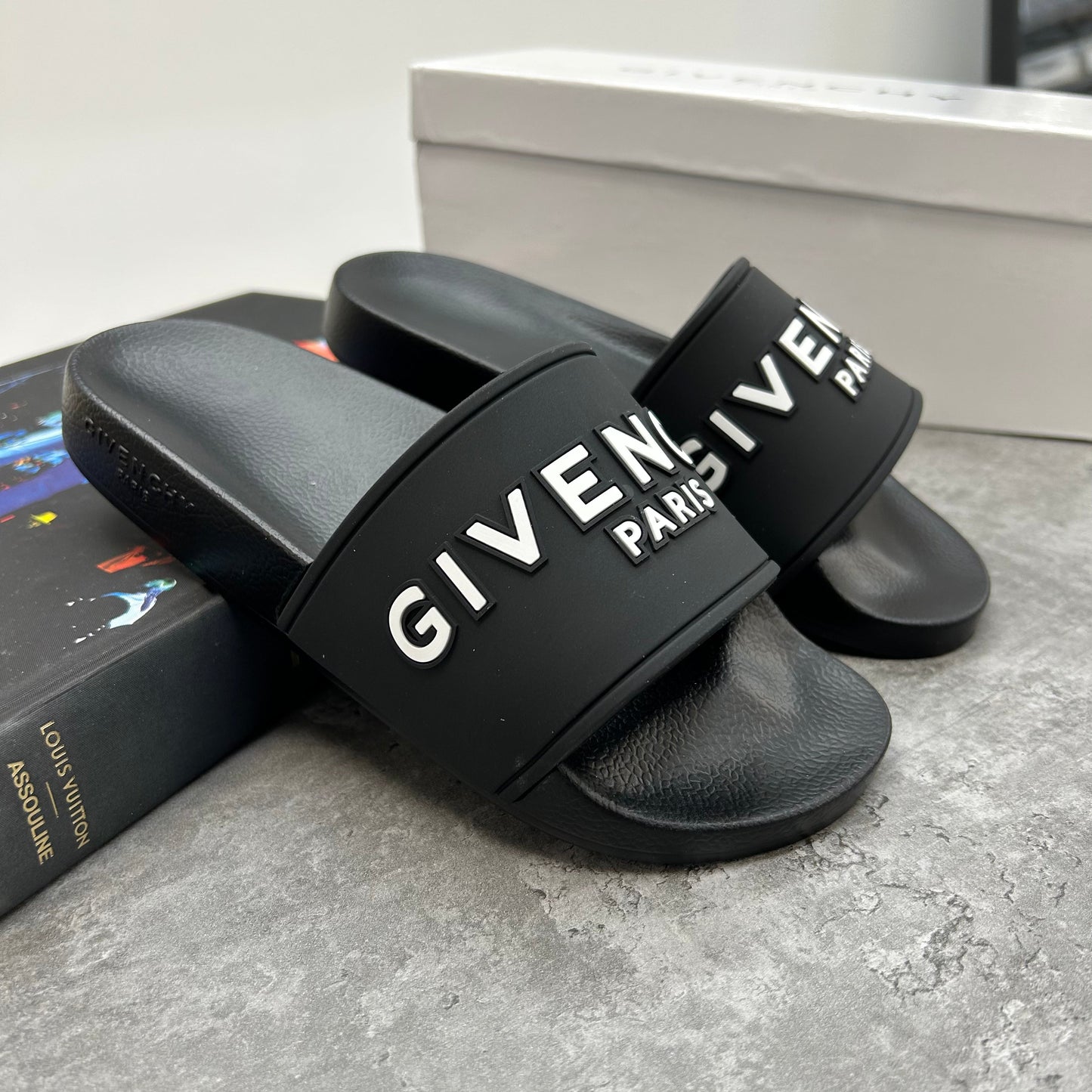 GVY - LOGO SLIDES - BLACK