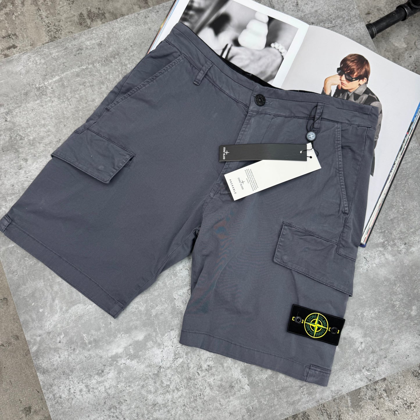 SI - SHORTS