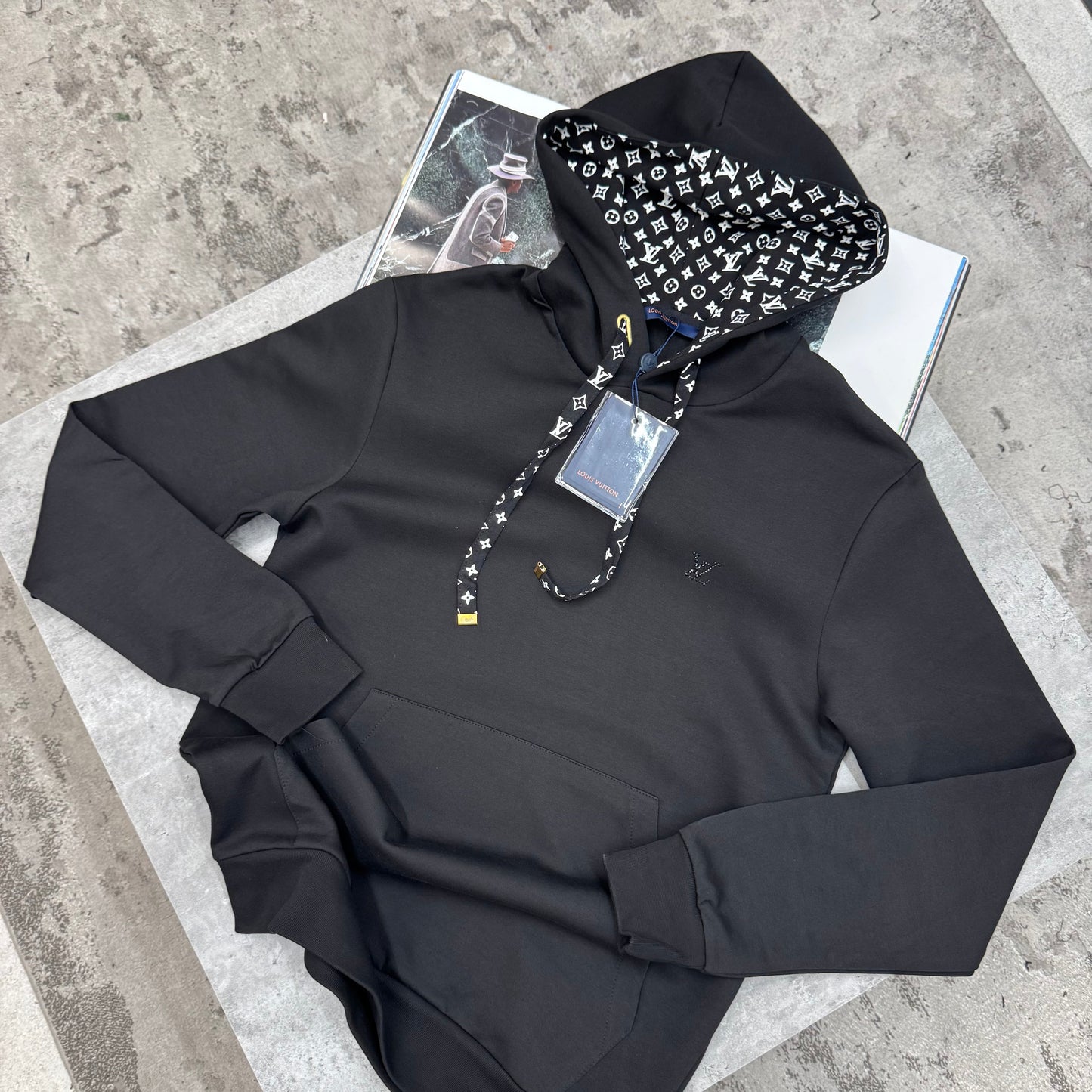 LVE - MONOGRAM HOODIE - BLACK
