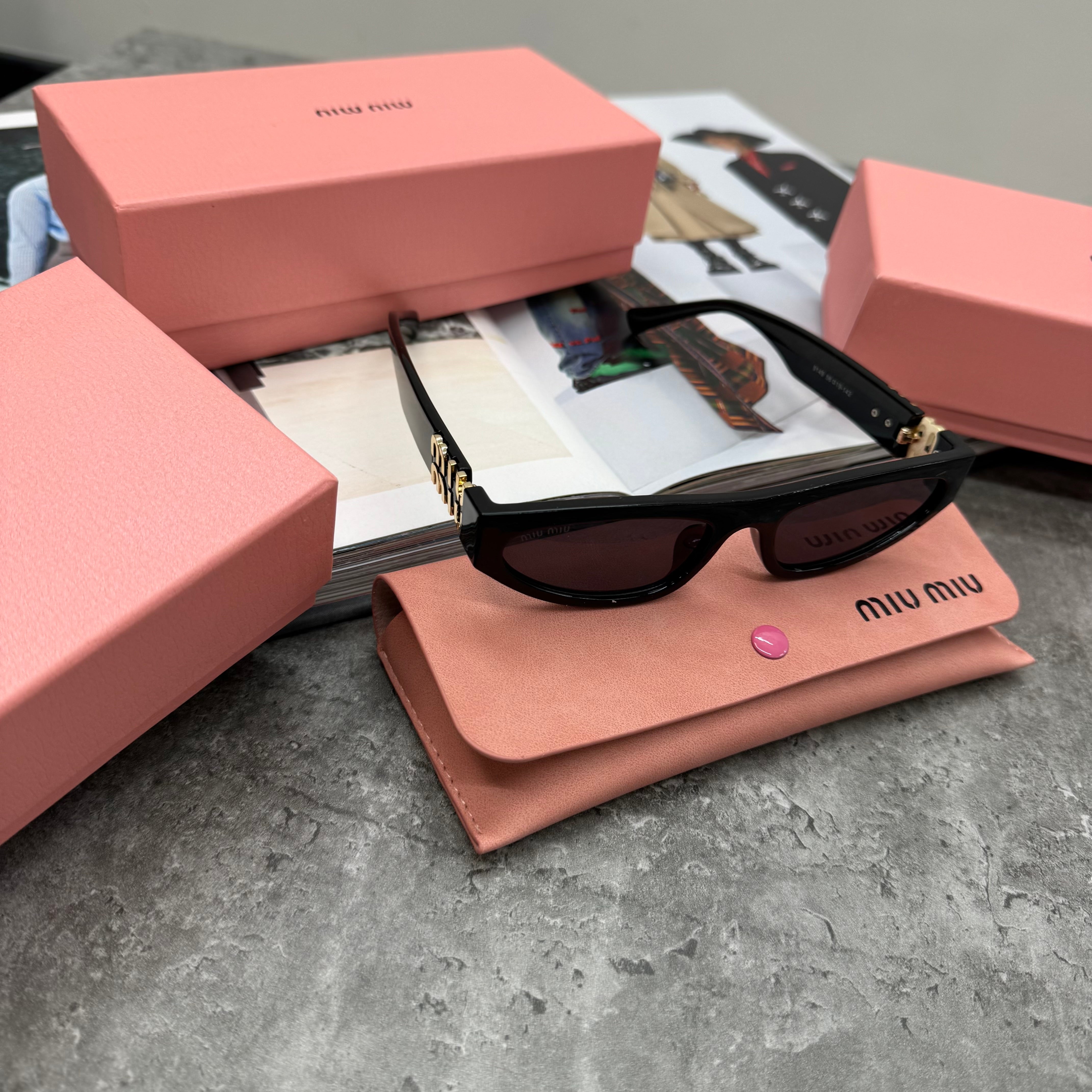 MM - SUNGLASSES - BLACK