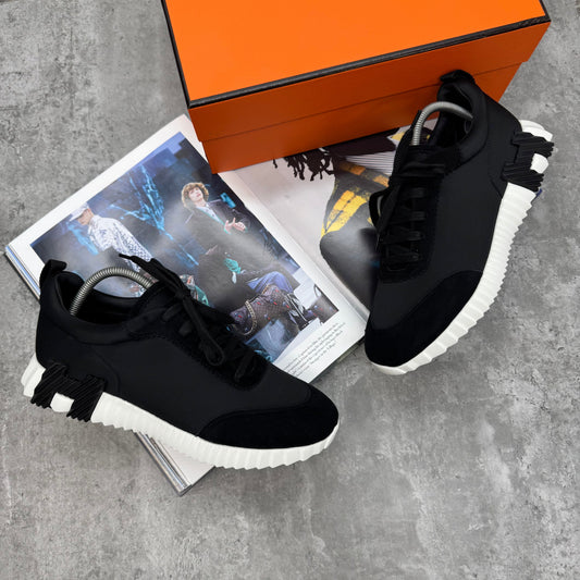 HMES - BOUNCING TRAINERS - BLACK/WHITE