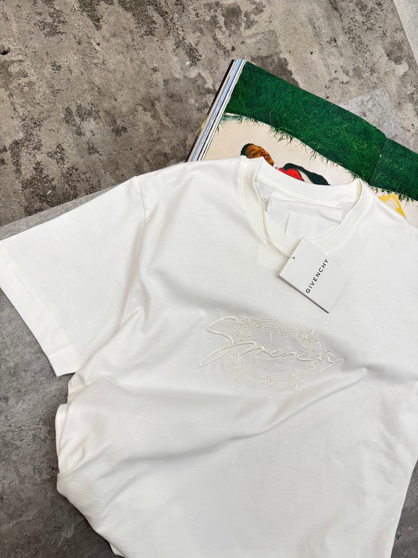 GVY - T-SHIRT - WHITE