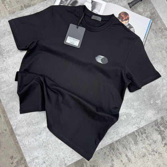 MNCLR - FADED BLACK BADGE T-SHIRT - BLACK