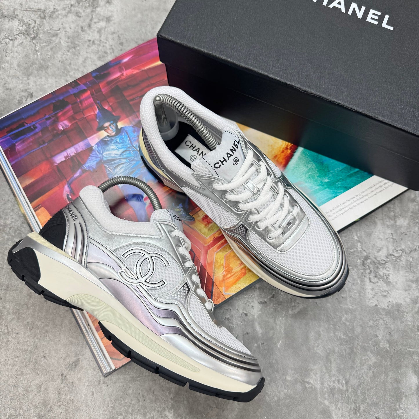 CHNL - WOMENS TRAINER - SILVER