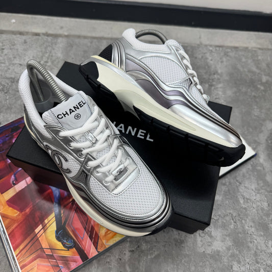 CHNL - WOMENS TRAINER - SILVER