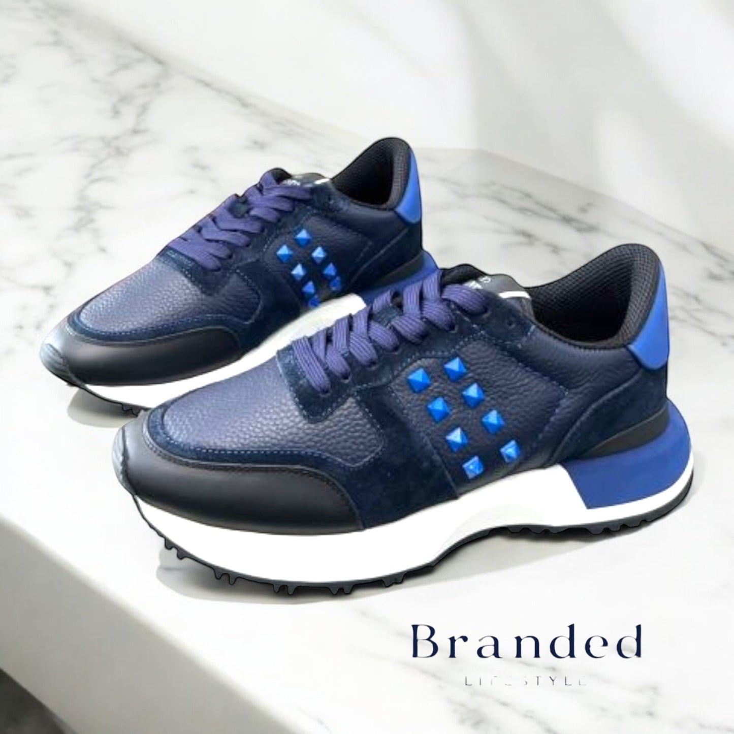 (PRE-ORDER) VLTNO - TRAINER