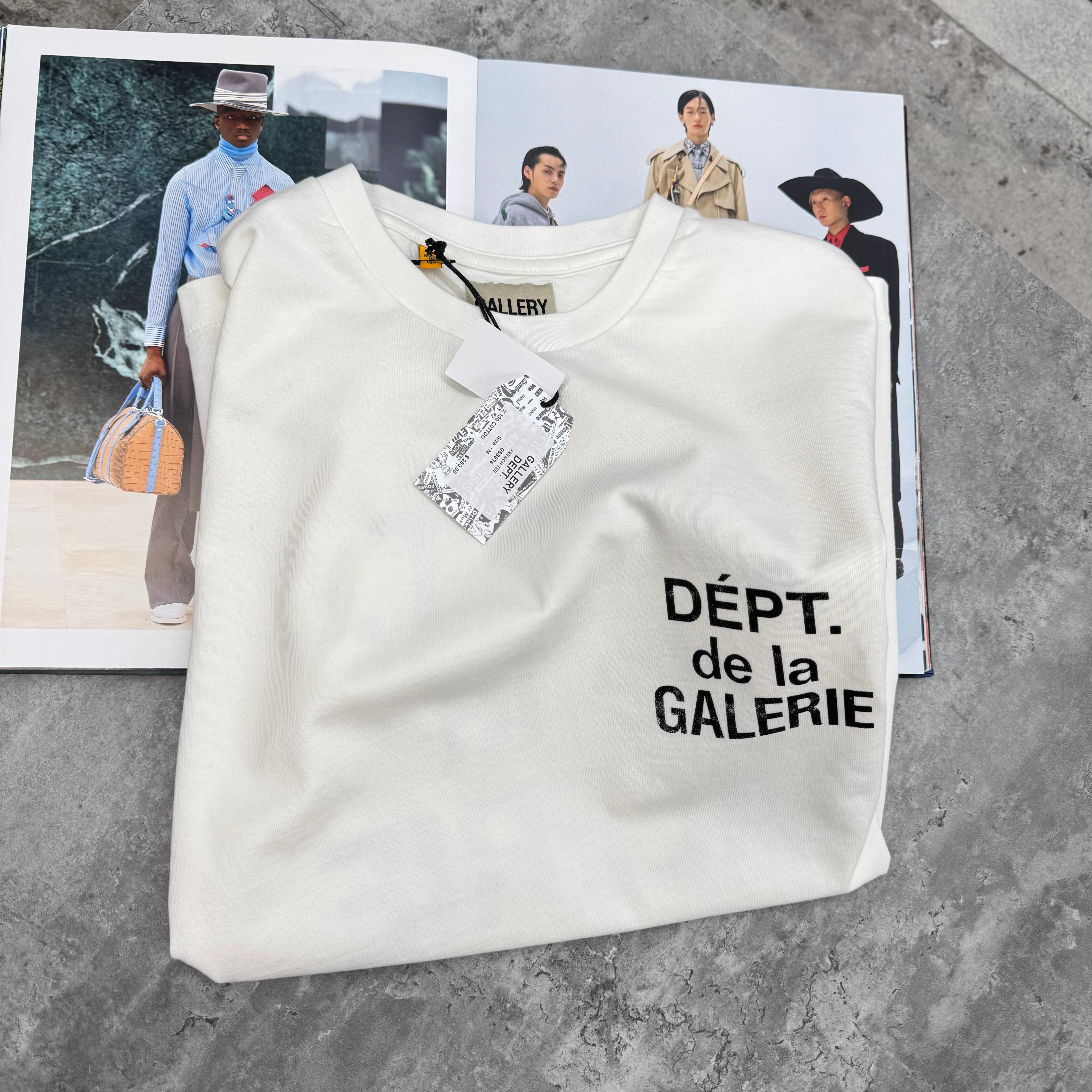 GD - T-SHIRT - WHITE