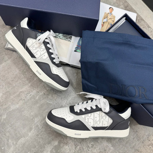 B27 - TRAINERS - NAVY/WHITE