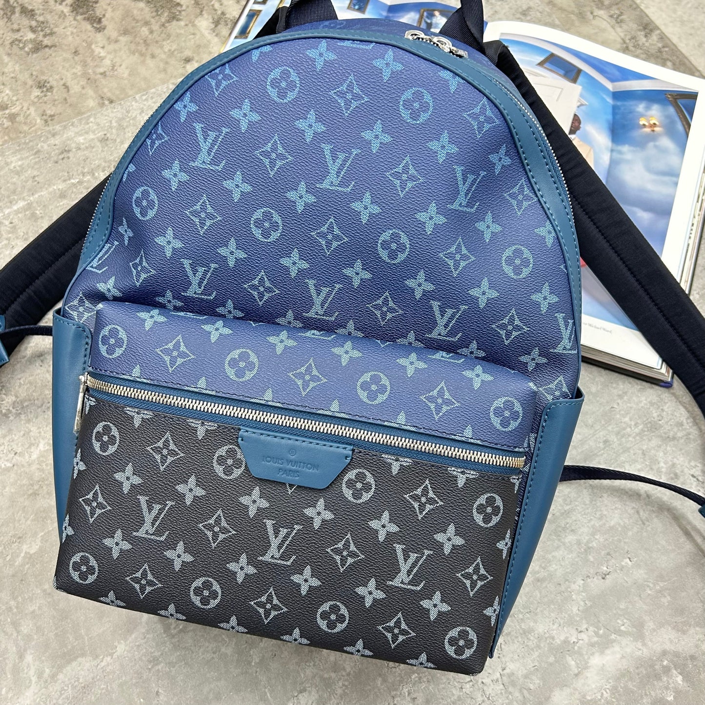 (PRE ORDER) - LVE - BACKPACK - BAG - BLACK/BLUE