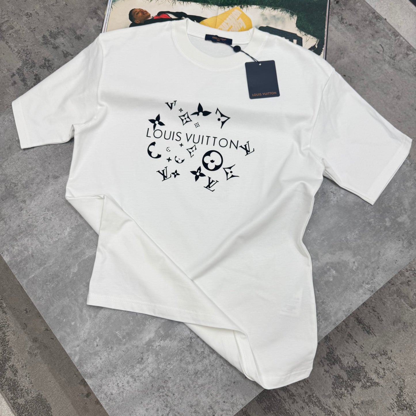 LVE - MONOGRAM PRINT T-SHIRT - WHITE