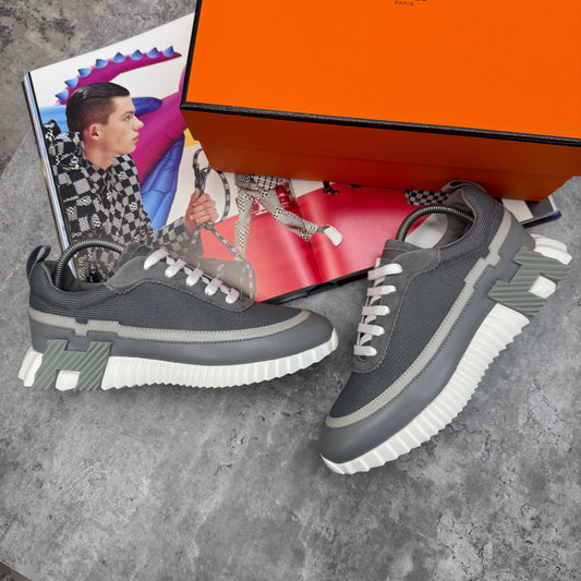 (PRE-ORDER) HMES - TRAINERS - GREY/WHITE