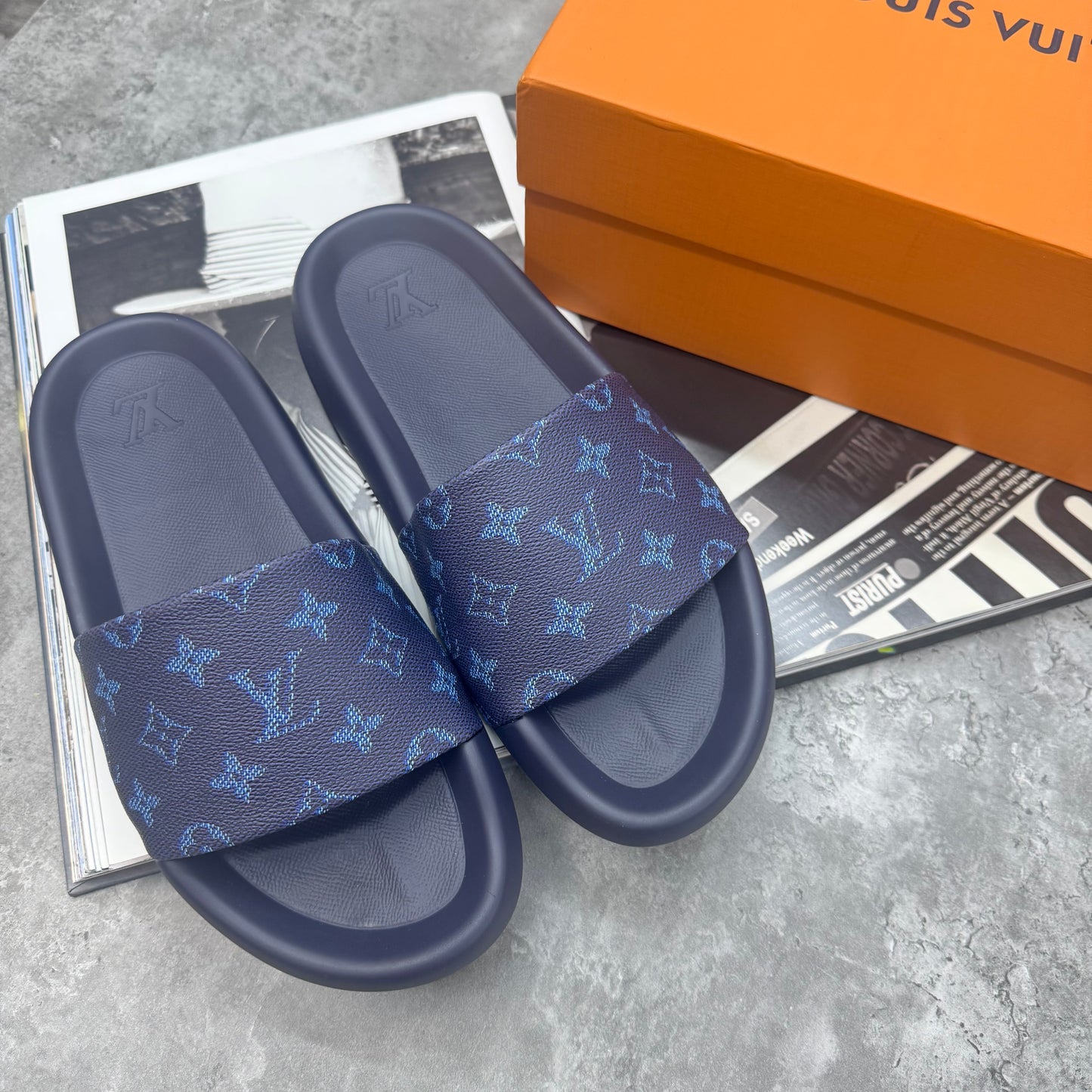 LVE - SLIDES - NAVY