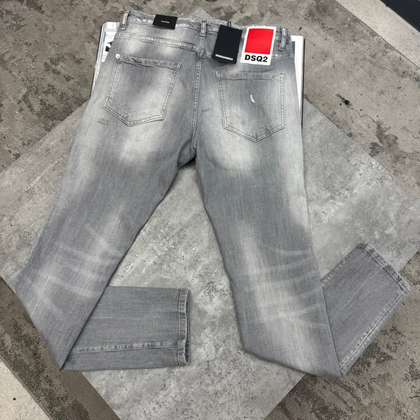 D2 - JEANS - GREY