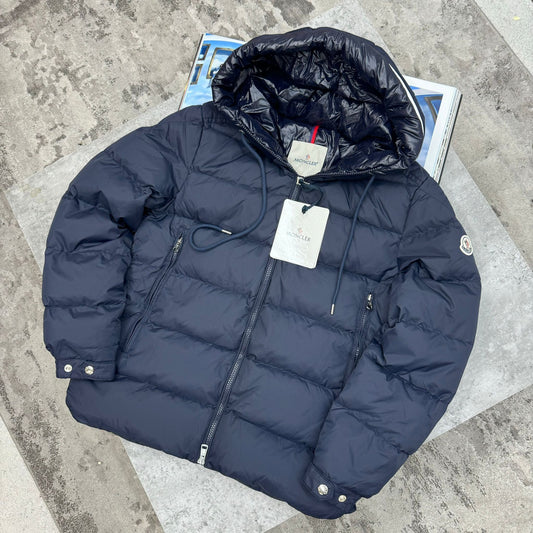 (PRE-ORDER) MNCLR - CARDERE COAT - NAVY