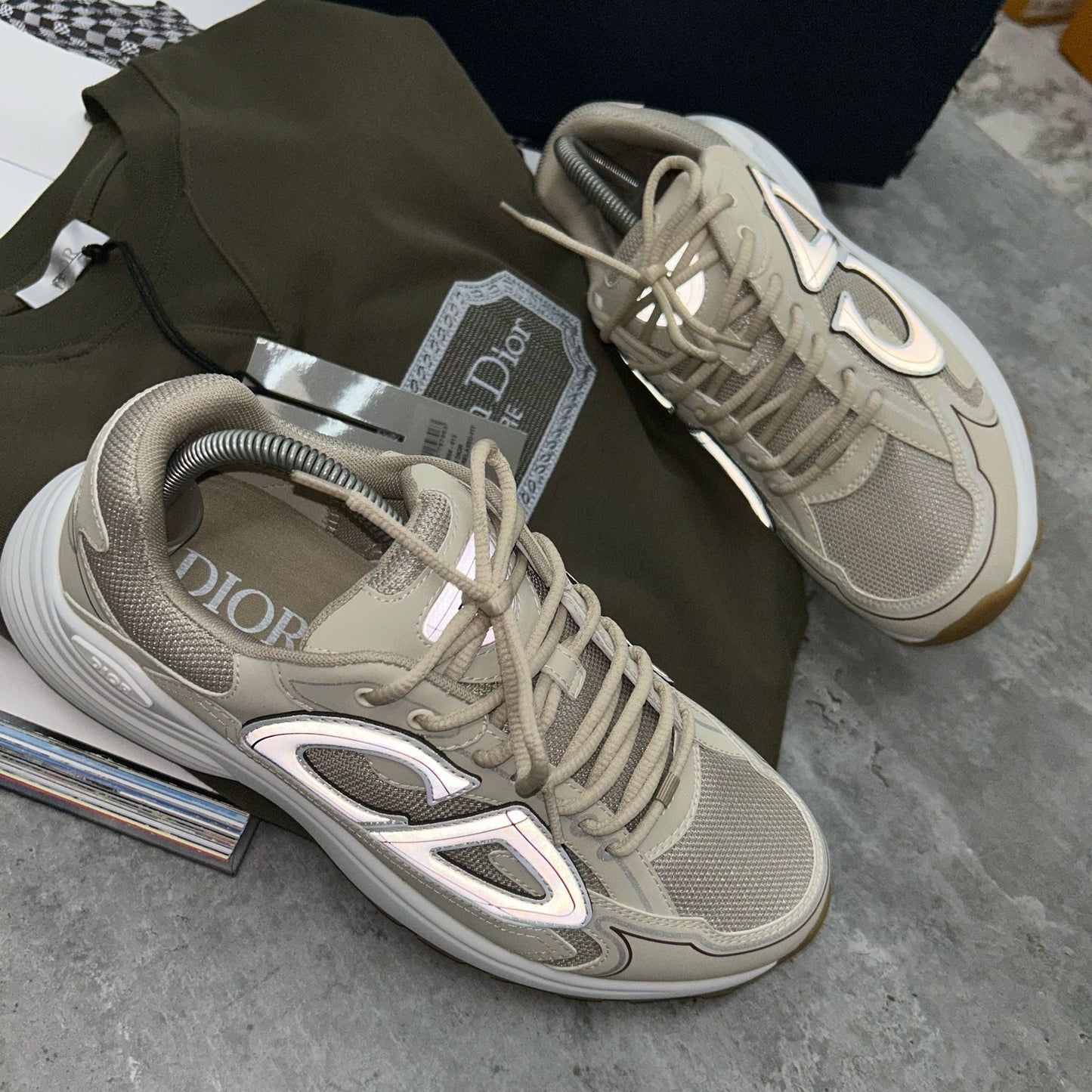 B30 - TRAINER - BEIGE (PRE-ORDER)