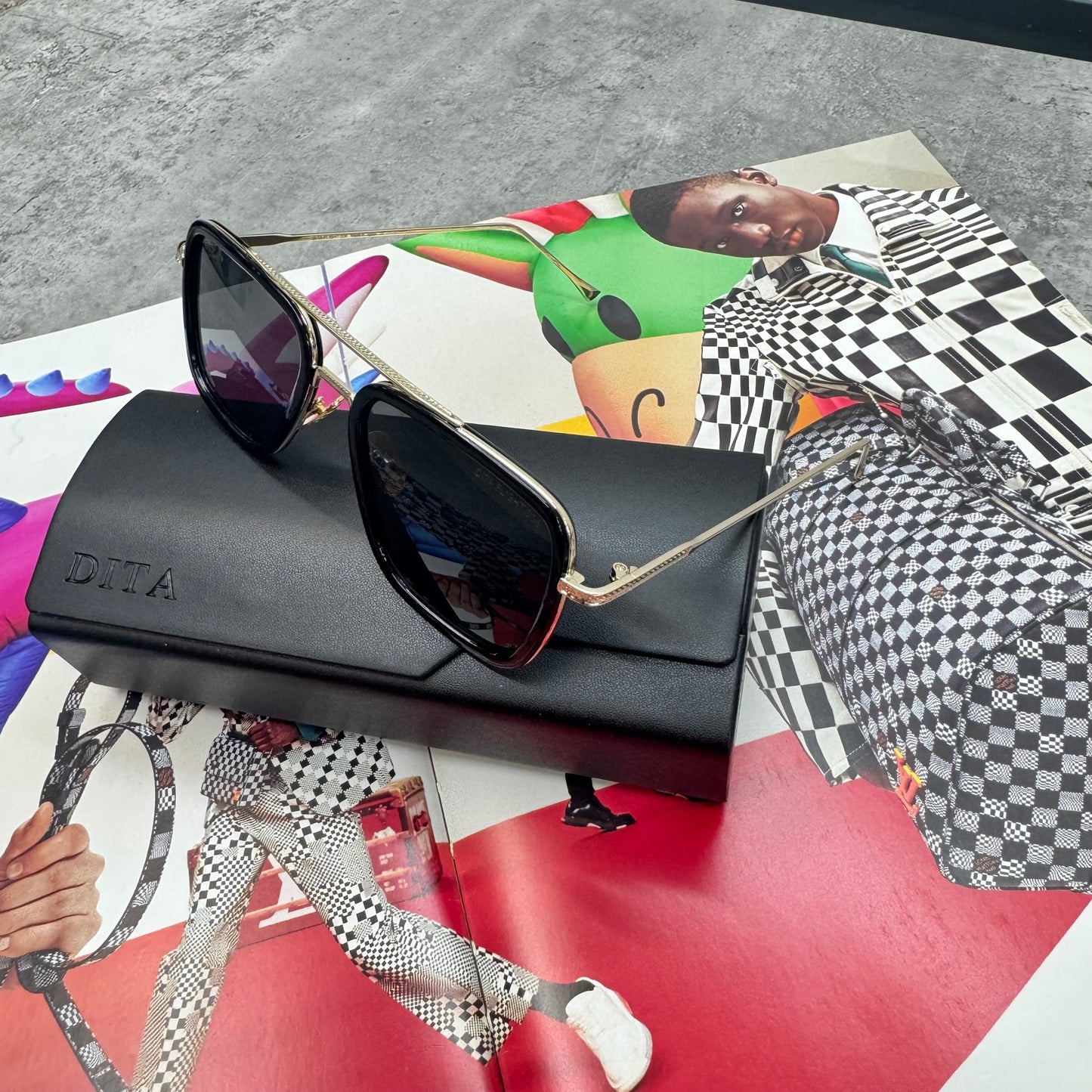 DTA - SUNGLASSES - BLACK