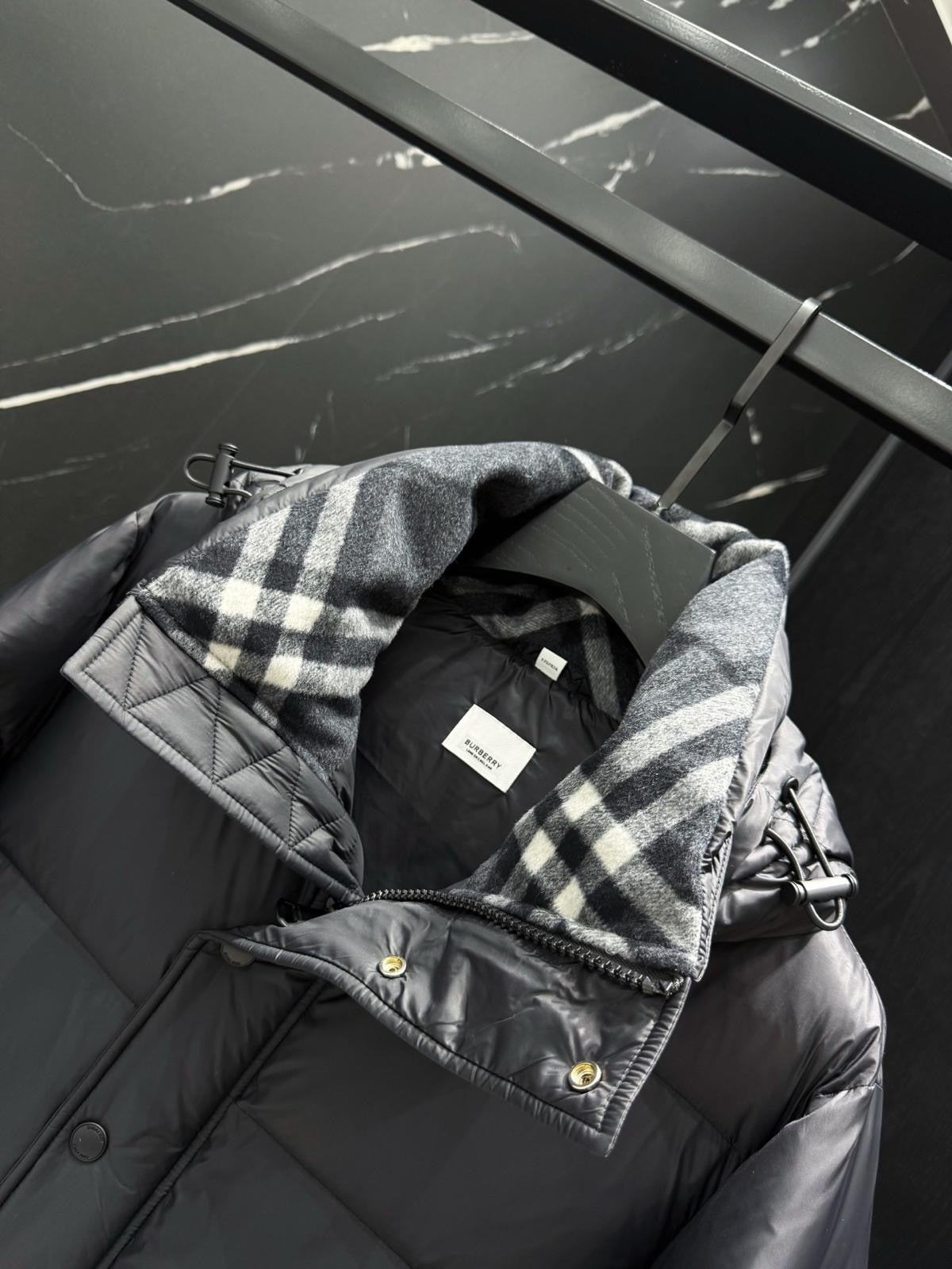 (PRE-ORDER) BURB - PUFFER COAT - BLACK