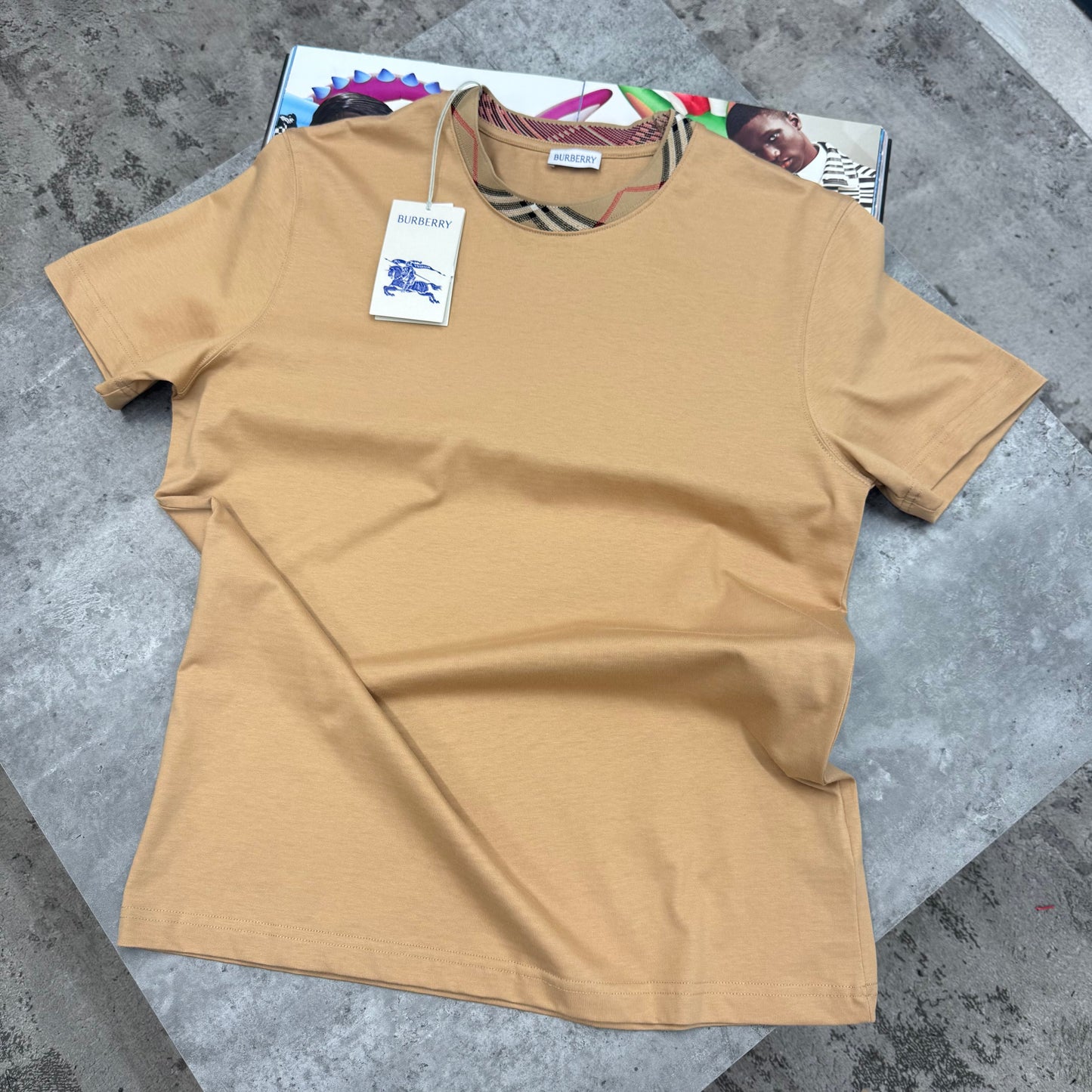 BURB - COLLAR PRINT T-SHIRT - BEIGE