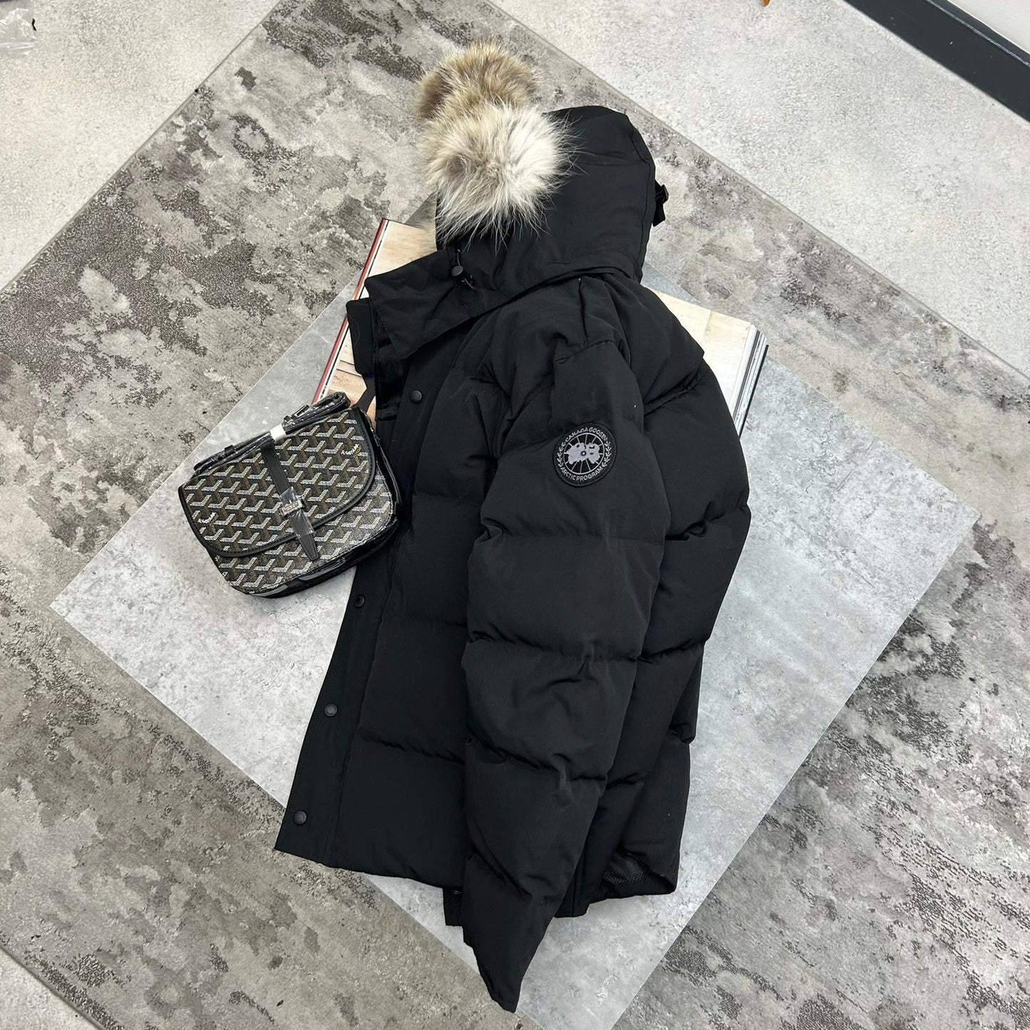 (PRE-ORDER) CG - BLACK BADGE WYNDHAM BLACK COAT