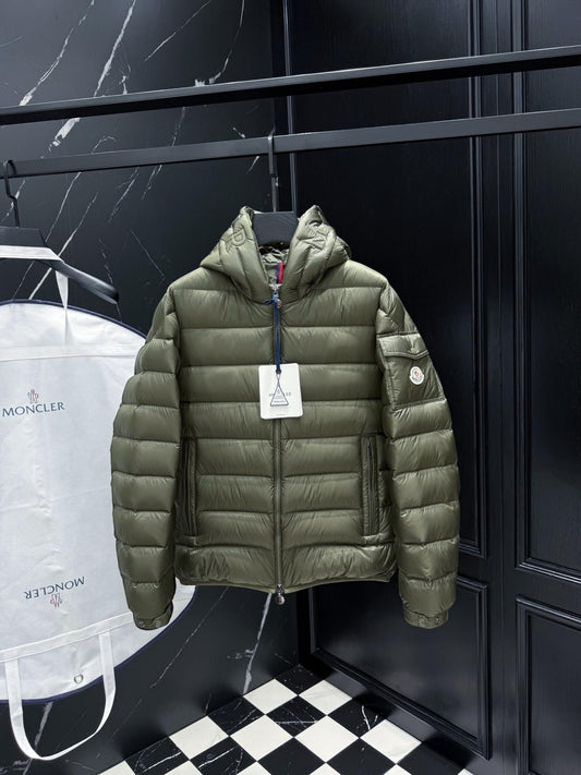 (PRE-ORDER) MNCLR - ARM POCKET LOGO COAT - KHAKI
