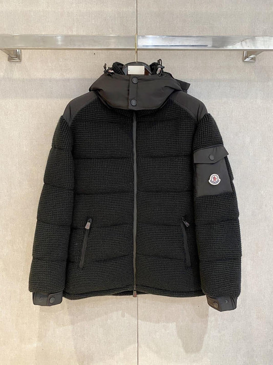(PRE-ORDER) MNCLR - KNITTED COAT - BLACK