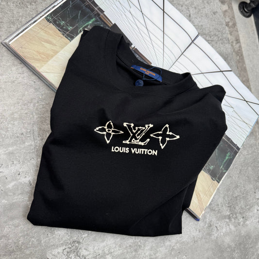 LVE - T-SHIRT - BLACK