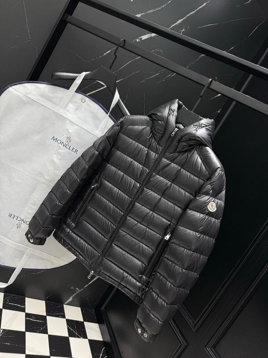 (PRE-ORDER) MNCLR - COAT - BLACK