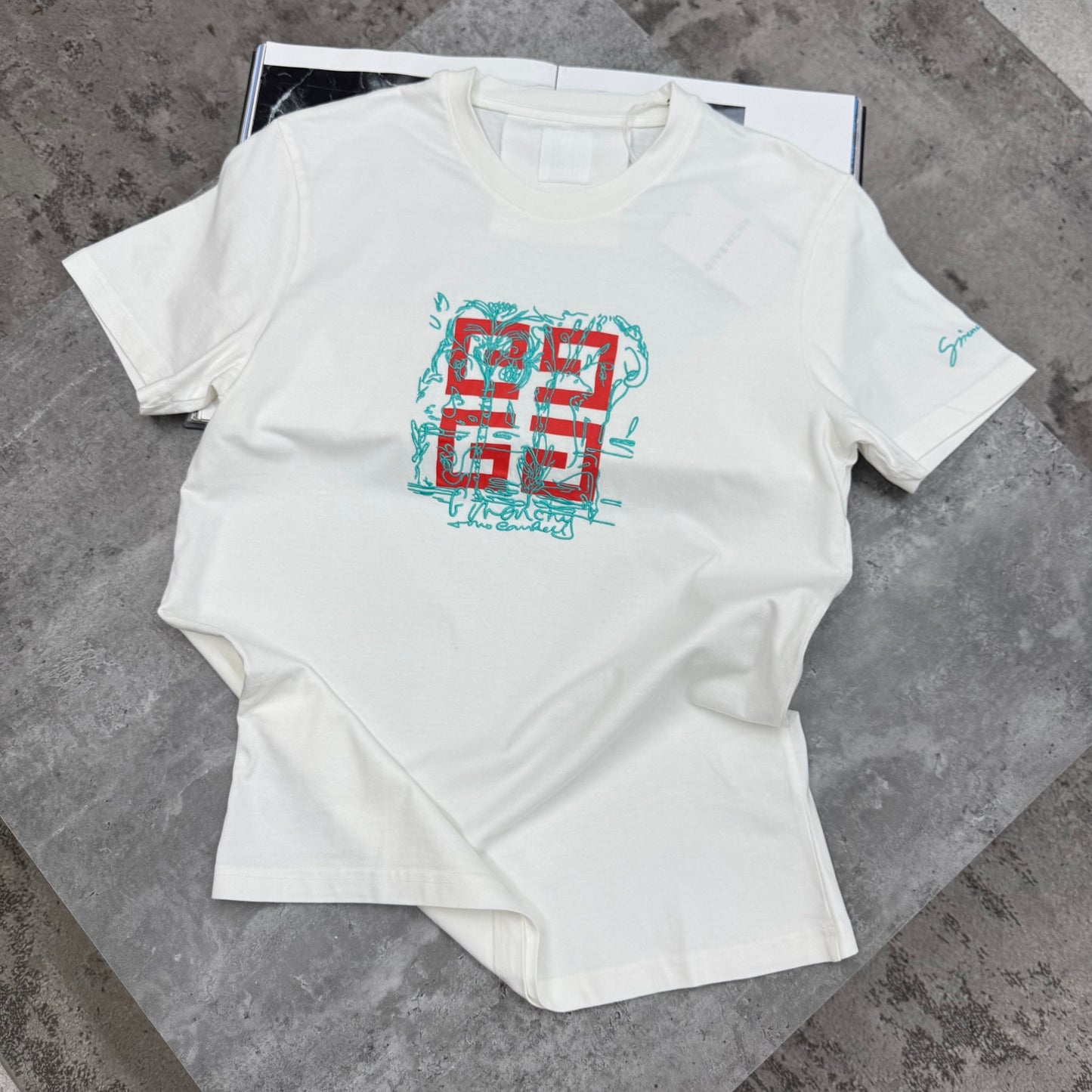 GVY - T-SHIRT - WHITE