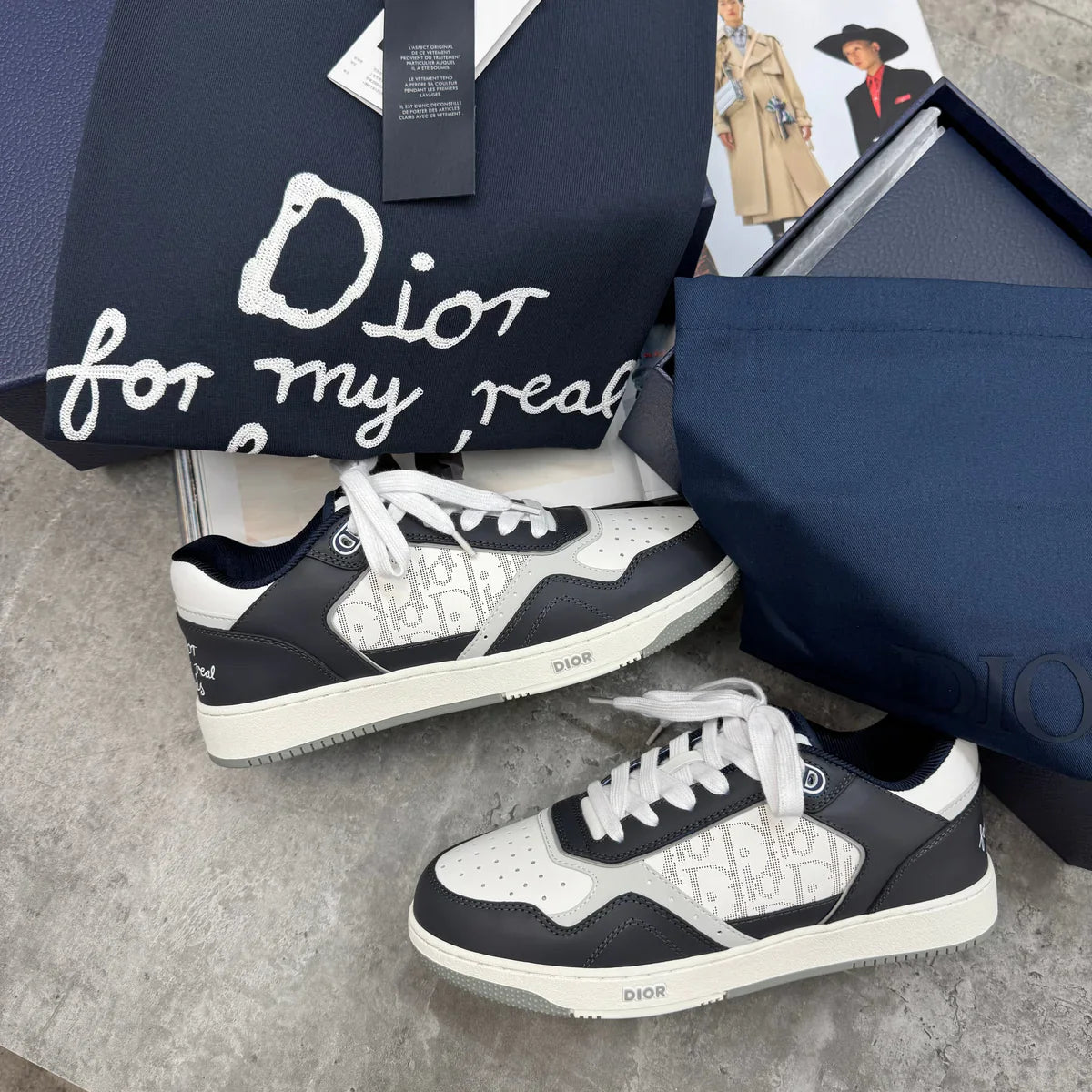 B27 - TRAINERS - NAVY/WHITE