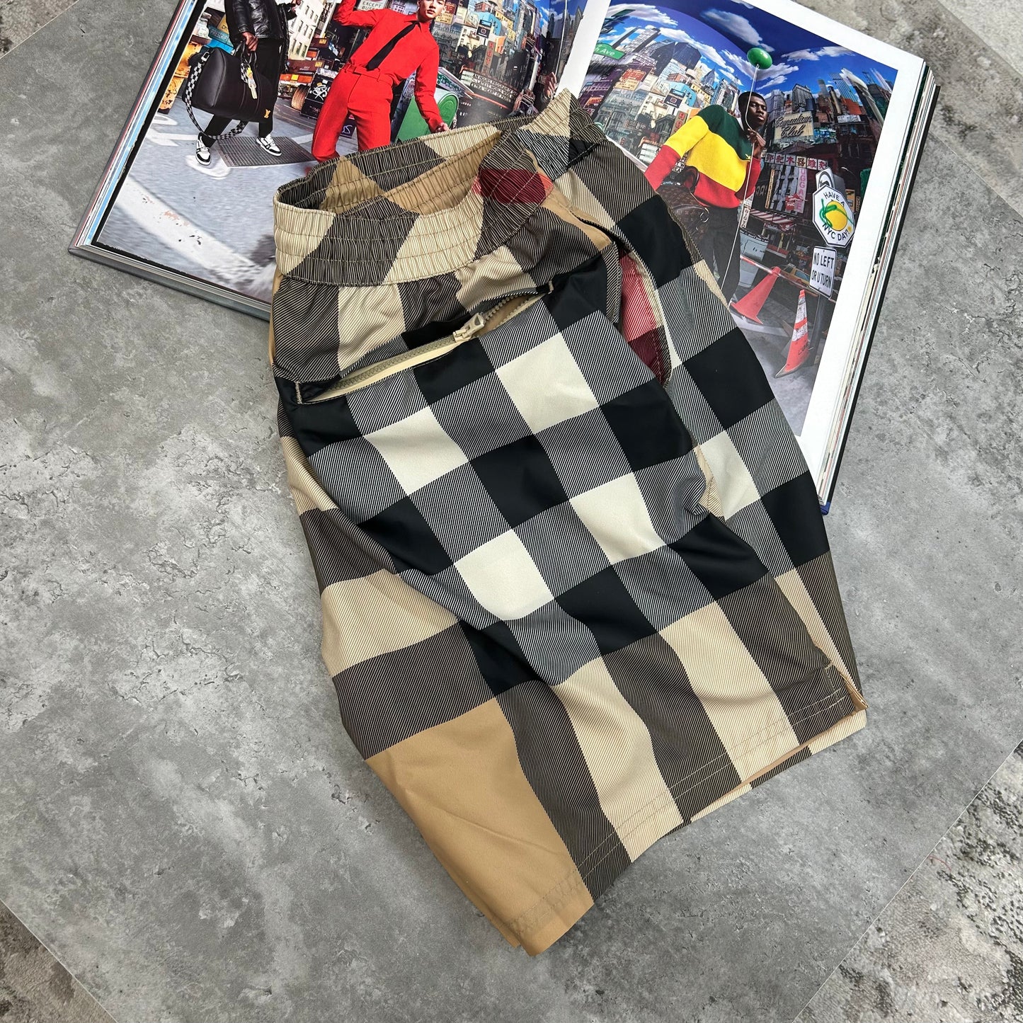 BURBERRY CLASSIC PRINT SWIMS