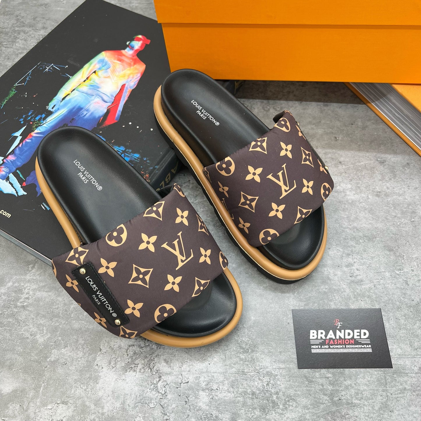 LVE - PILLOW SLIDES - BROWN