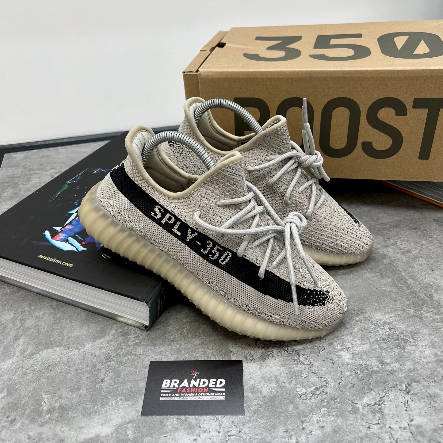 YZY 350 TRAINER - SLATE (PRE-ORDER)